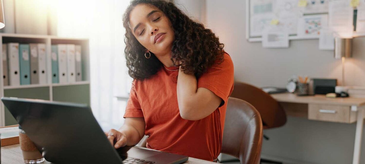 5 Stretches Every Office Worker Should Do Daily